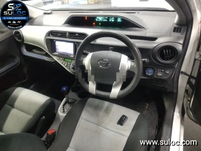 TOYOTA AQUA HYBRID gallery