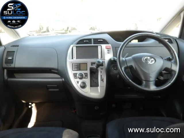 TOYOTA RACTIS gallery