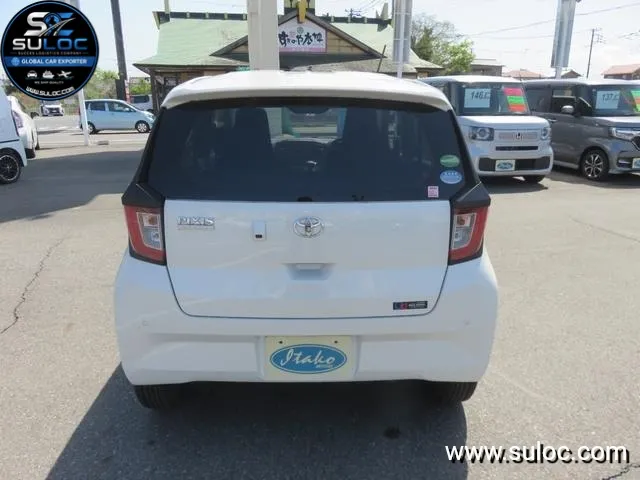 TOYOTA PIXIS EPOCH X SA III gallery