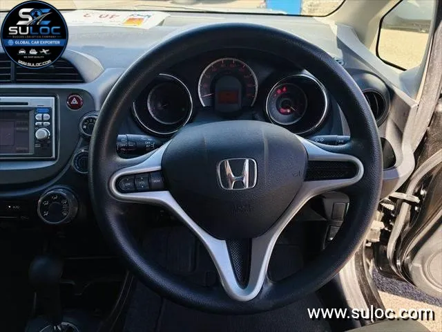 HONDA FIT 13G gallery