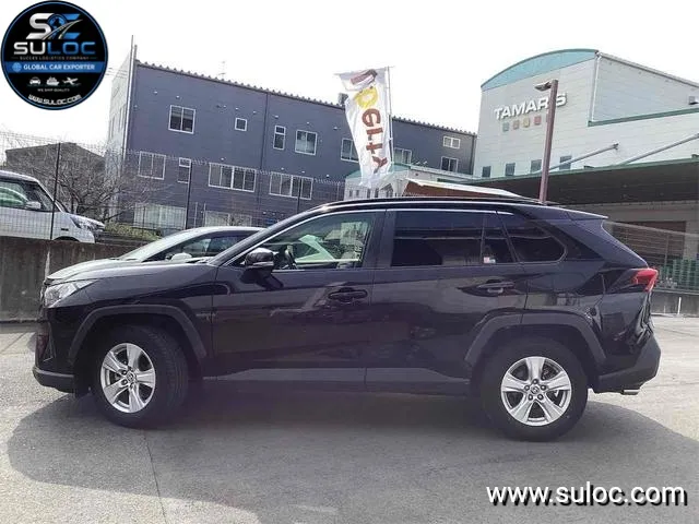 TOYOTA RAV4 X gallery