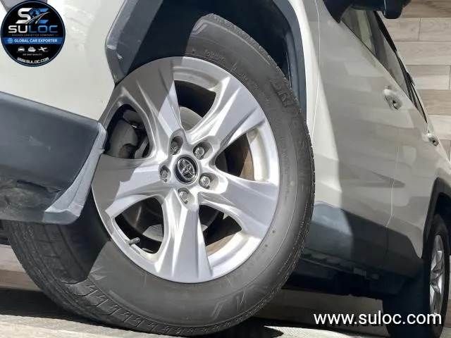 TOYOTA RAV4 X . gallery