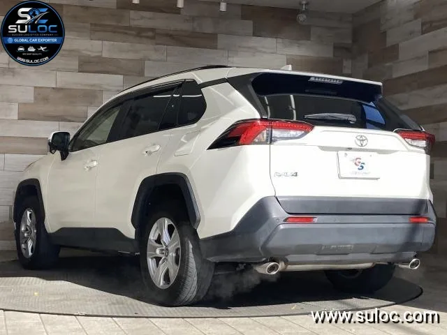 TOYOTA RAV4 X . gallery