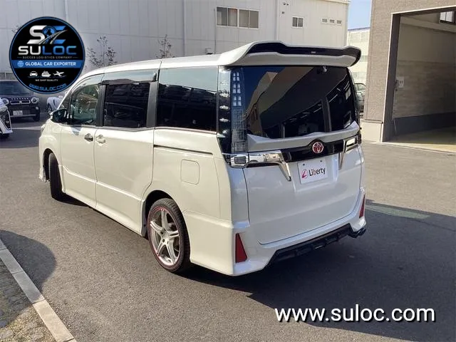 TOYOTA NOAH SI gallery