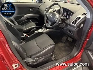 MITSUBISHI Intlander gallery