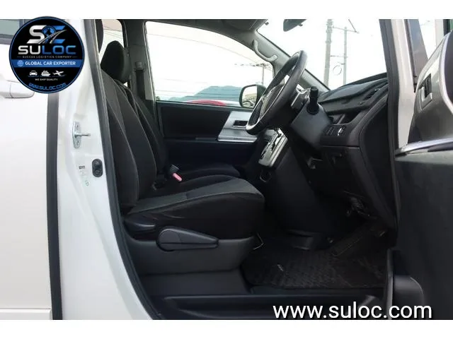 TOYOTA NOAH SI 2012 gallery