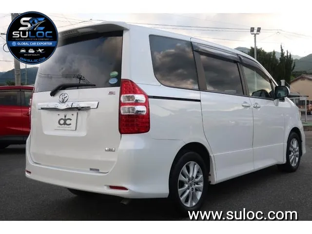 TOYOTA NOAH SI 2012 gallery