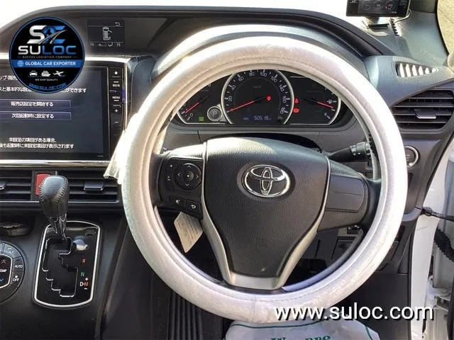 TOYOTA NOAH SI 2012 gallery