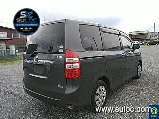 TOYOTA Noah grey gallery