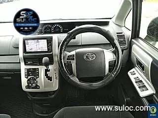 TOYOTA Noah grey gallery