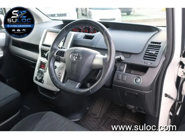 TOYOTA NOAH X DELIGHT PLUS gallery